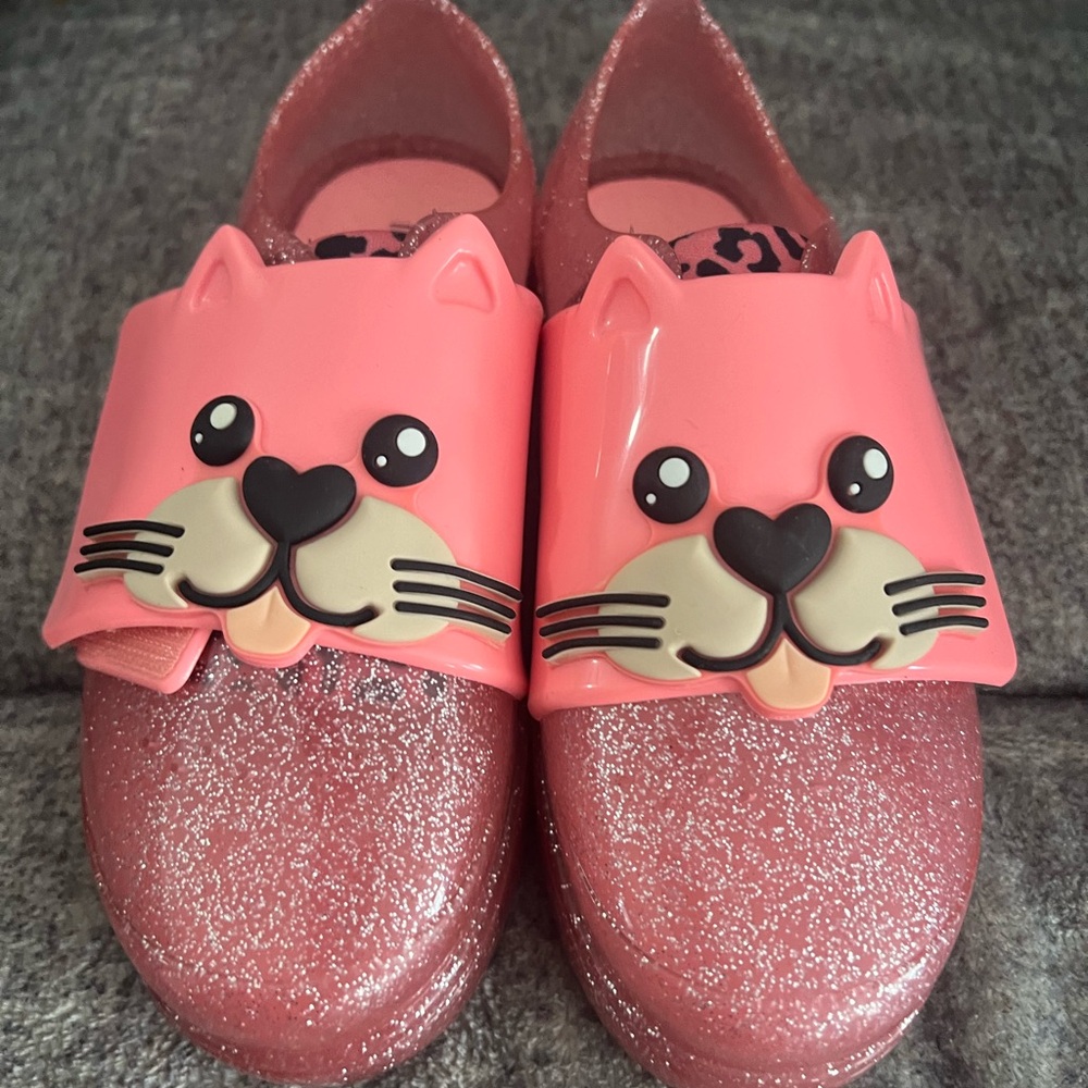 MINI Melissa little girls size 1